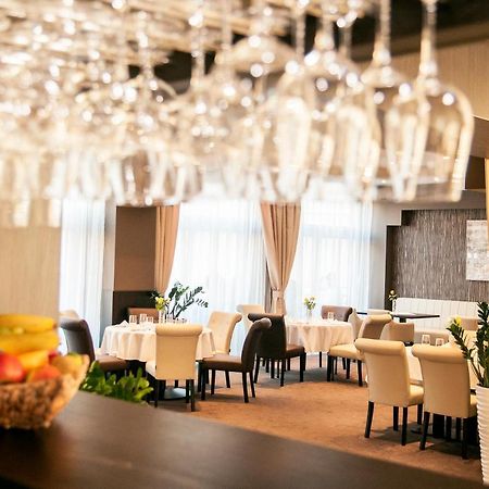 Azul Hotel & Restaurant 帕蒂赞斯克 外观 照片