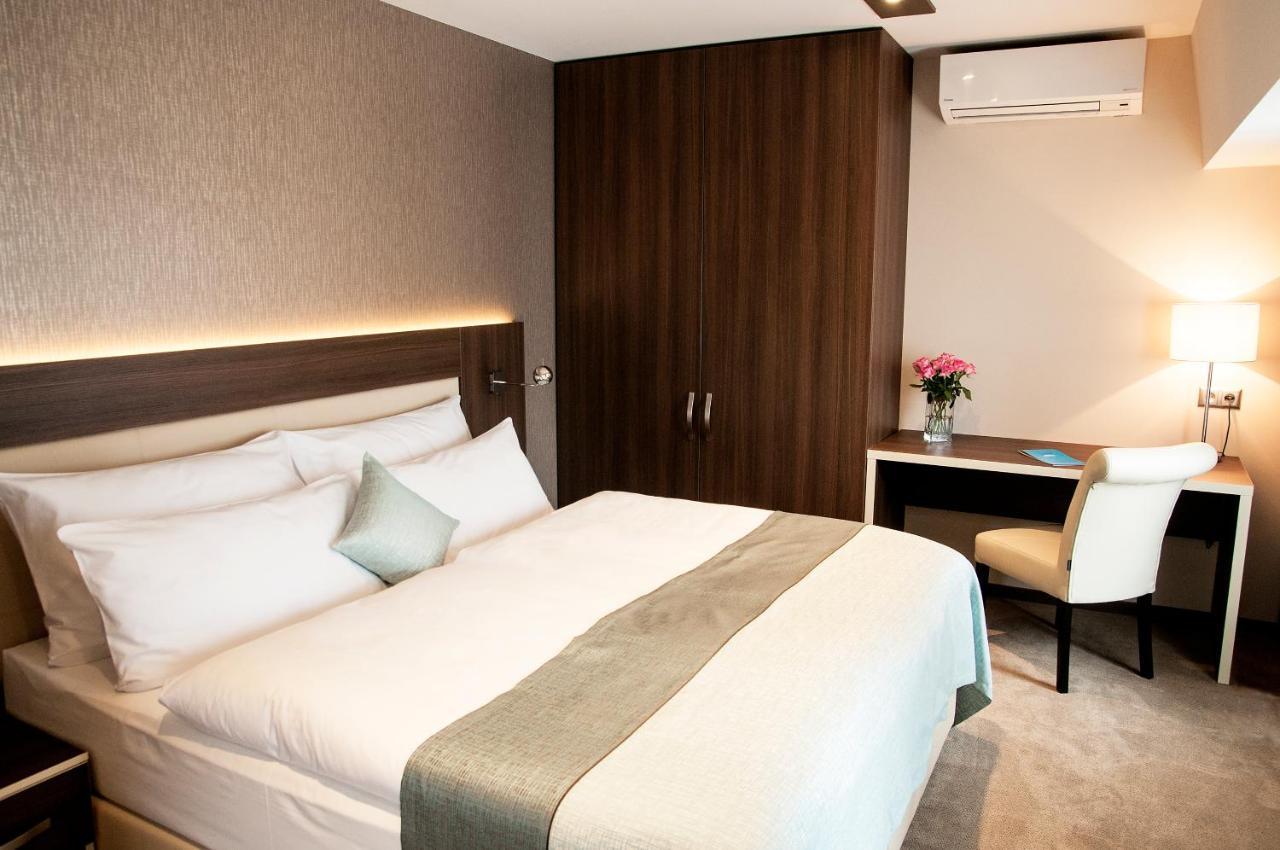Azul Hotel & Restaurant 帕蒂赞斯克 外观 照片